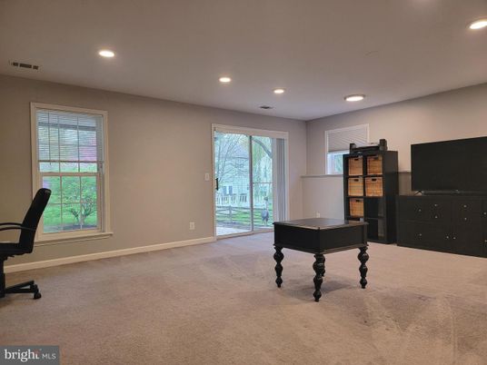 Game Room, Interior, Recessed Lighting