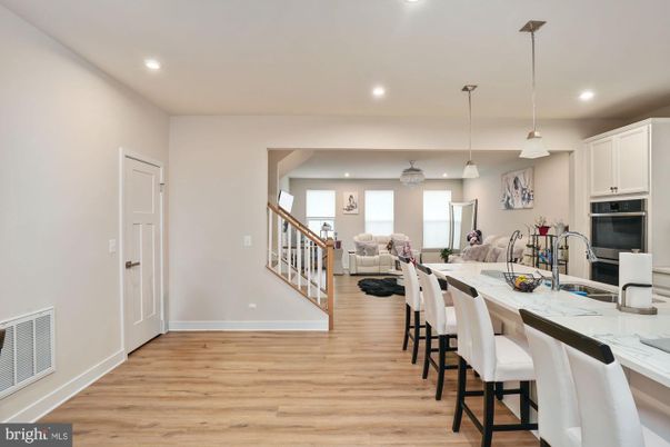 Interior, Kitchen, Living room, Pendant Lights, Recessed Lighting, Wood Texture Flooring