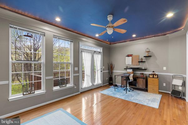 Home Office, Interior, Recessed Lighting, Wood Texture Flooring