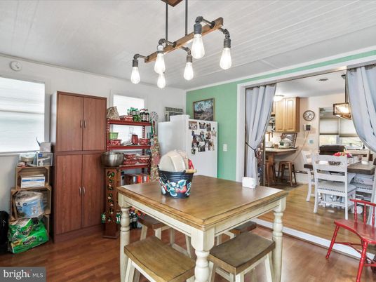 Dining room, Interior, Kitchen, Pendant Lights, Wood Texture Flooring