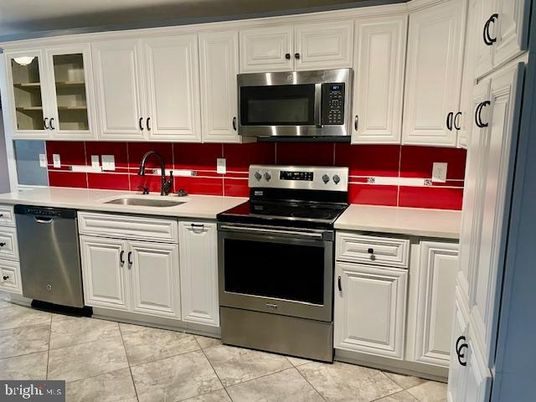 Interior, Kitchen, Stainless Steel Appliances