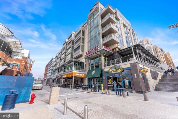 Exterior, Facade, Condo Building
