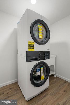 Interior, Utility Closets, Washer, Wood Texture Flooring