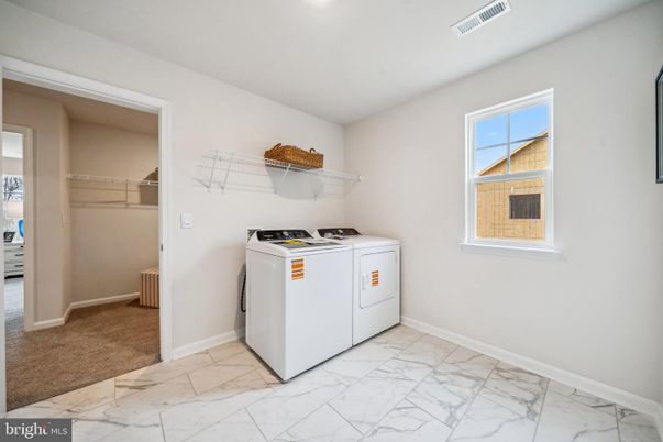 Interior, Marble, Recessed Lighting, Washer