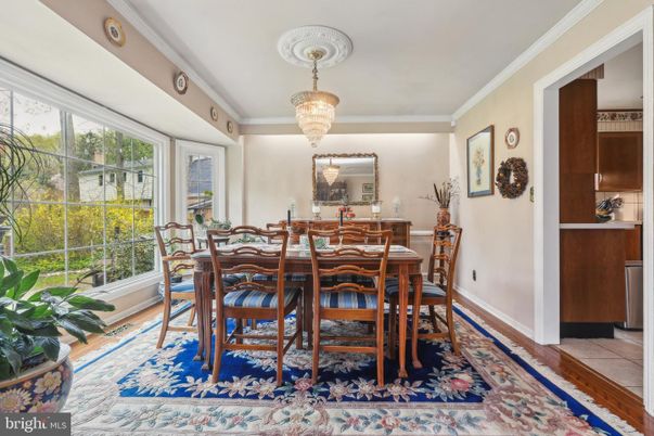 Chandelier, Dining room, Interior