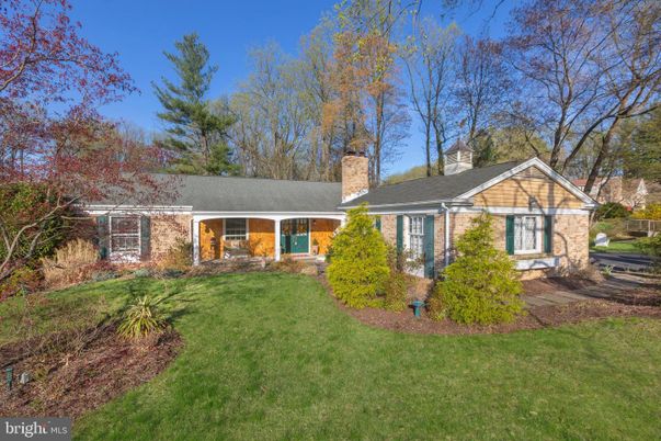 Exterior, Facade, Brick Facade, Ranch