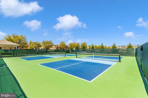 Exterior, Tennis Courts
