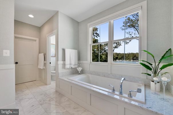 Bathroom, Interior, Marble, Recessed Lighting