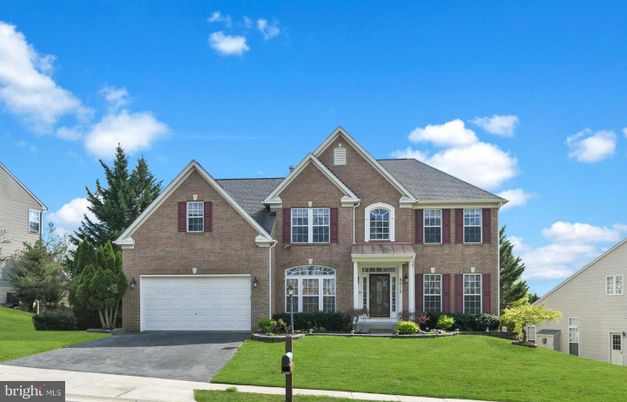 Attached, Exterior, Facade, Brick Facade, Brick Traditional