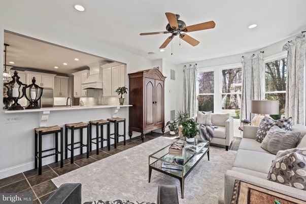 Interior, Kitchen, Living room, Recessed Lighting, Stainless Steel Appliances