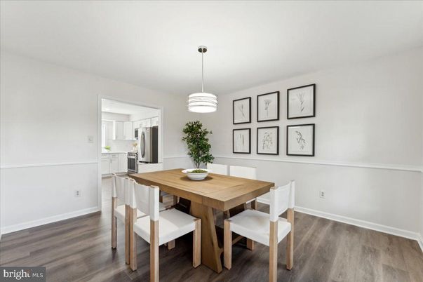 Dining room, Interior, Kitchen, Pendant Lights, Wood Texture Flooring