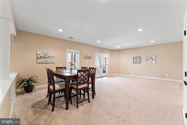 Dining room, Interior, Recessed Lighting