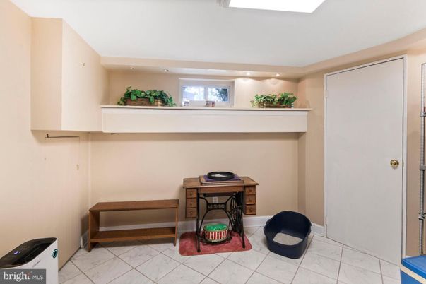 Interior, Marble, Recessed Lighting