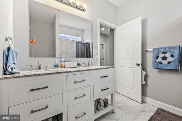 Bathroom, Dual Sink Vanities, Interior, Marble