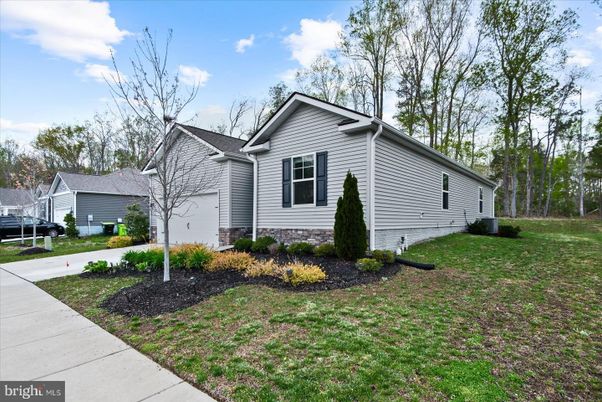 Attached, Backyard, Exterior, Facade, Ranch