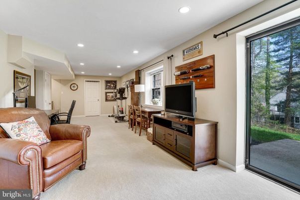Dining room, Interior, Living room, Recessed Lighting