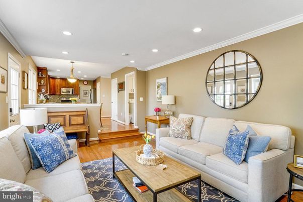 Interior, Kitchen, Living room, Pendant Lights, Recessed Lighting, Stainless Steel Appliances, Wood Texture Flooring