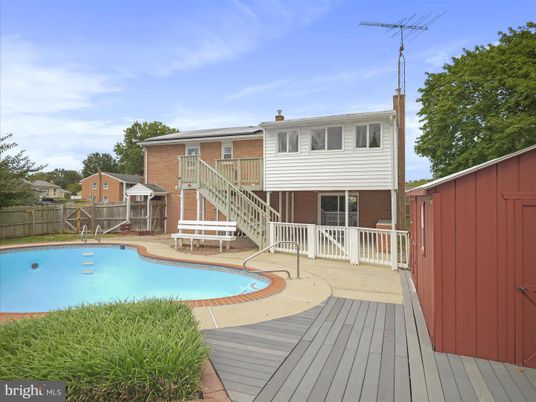 Exterior, Pool, Solar Panels