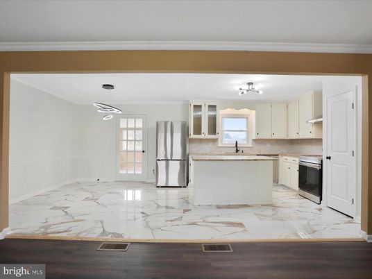 Interior, Kitchen, Marble, Pendant Lights, Stainless Steel Appliances