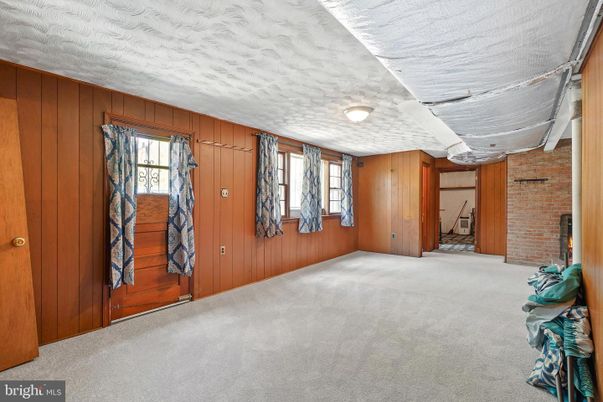 Empty room, Interior, Stone Walls, Wooden Walls