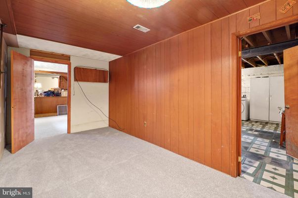 Empty room, Interior, Wooden Ceilings, Wooden Walls