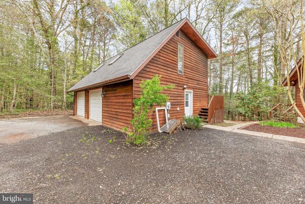 Backyard, Detached Garage, Exterior