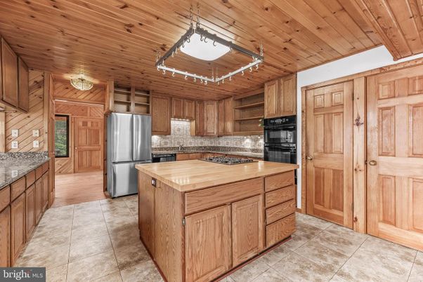Interior, Kitchen, Wooden Ceilings, Wooden Walls