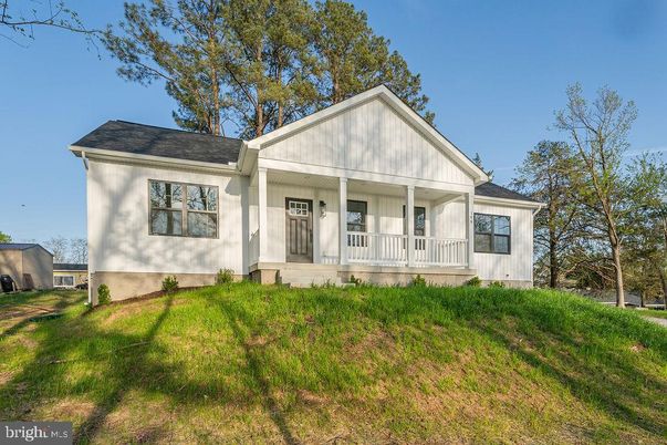 Backyard, Exterior, Facade, Farmhouse