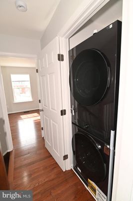 Interior, Utility Closets, Washer, Wood Texture Flooring