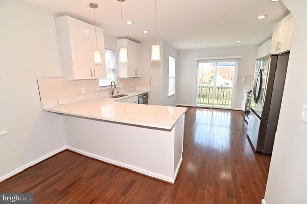 Interior, Kitchen, Pendant Lights, Recessed Lighting, Wood Texture Flooring