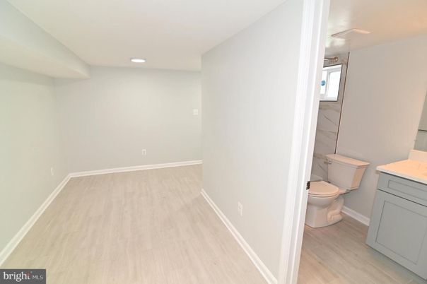 Bathroom, Interior, Recessed Lighting, Wood Texture Flooring