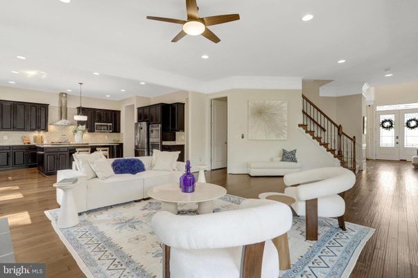 Interior, Kitchen, Living room, Pendant Lights, Recessed Lighting, Stainless Steel Appliances, Wood Texture Flooring