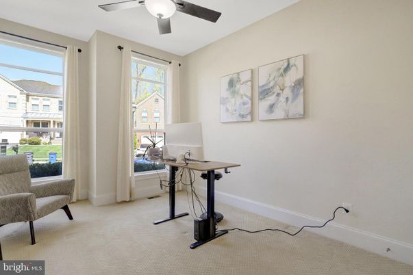 Home Office, Interior