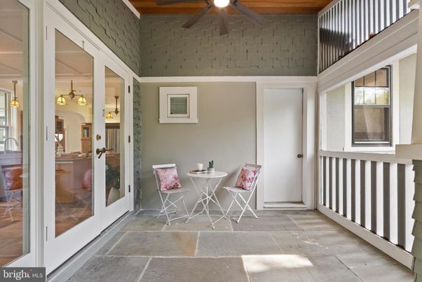 Dining room, Interior