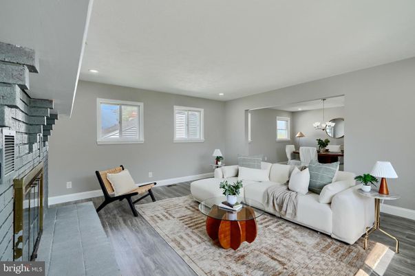 Dining room, Fireplace, Interior, Living room, Pendant Lights, Recessed Lighting, Wood Texture Flooring