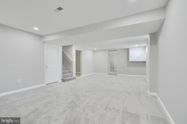 Empty room, Interior, Recessed Lighting