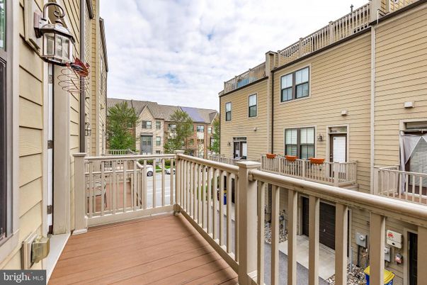 Exterior, Wood Texture Flooring