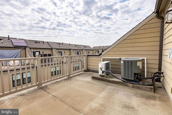 Exterior, Solar Panels
