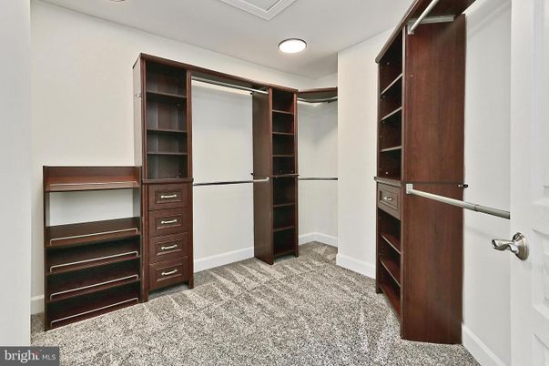 Interior, Recessed Lighting, Walk-in Closets