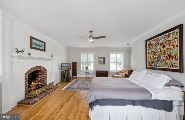 Bedroom, Fireplace, Interior, Wood Texture Flooring