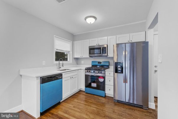 Interior, Kitchen, Stainless Steel Appliances, Wood Texture Flooring