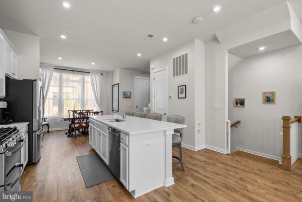 Dining room, Interior, Kitchen, Recessed Lighting, Wood Texture Flooring