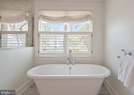 Bathroom, Free Standing Baths, Glass Shower, Interior