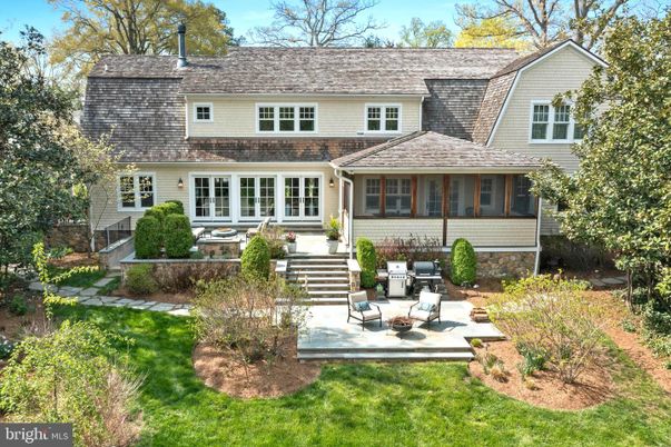 Exterior, Facade, Cape Cod