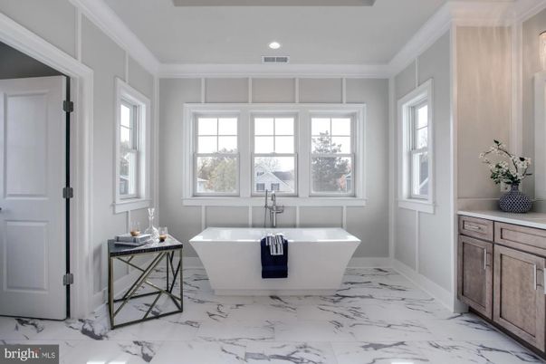 Bathroom, Free Standing Baths, Interior, Marble, Recessed Lighting
