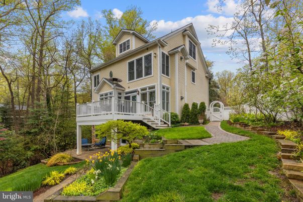 Backyard, Exterior, Facade, Queen Anne Victorian