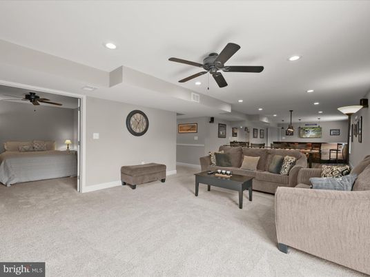 Dining room, Interior, Living room, Pendant Lights, Recessed Lighting
