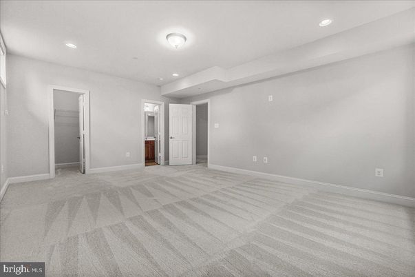 Empty room, Interior, Recessed Lighting