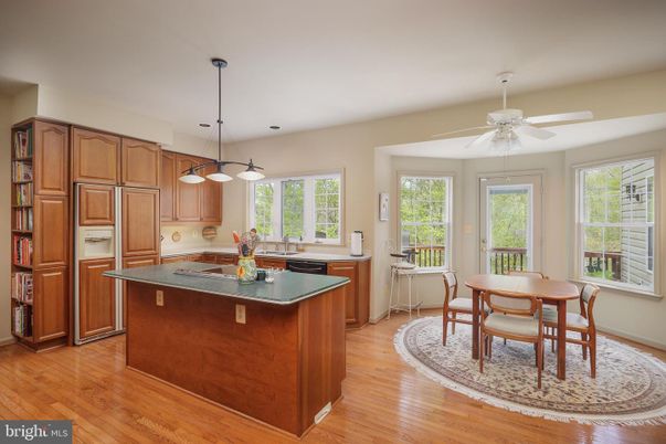 Dining room, Interior, Kitchen, Pendant Lights, Wood Texture Flooring