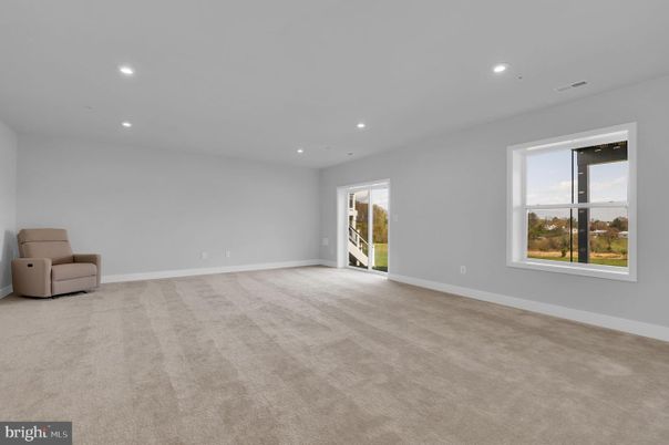 Empty room, Interior, Recessed Lighting